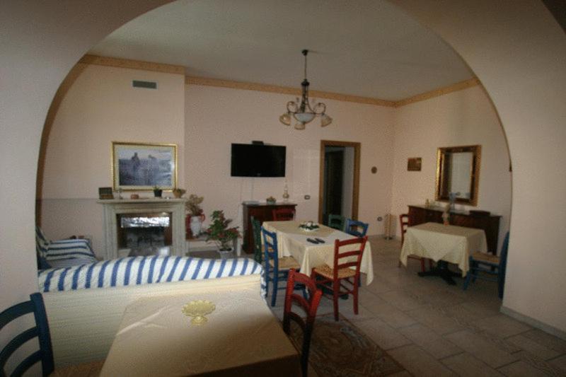 Tavernola - Locanda Di Campagna Battipaglia Eksteriør billede